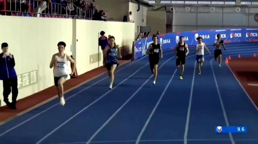 Саратовский спортсмен показал лучший результат в беге на 200 м на Всероссийских соревнованиях