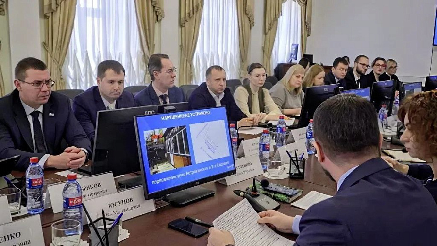 Михаил Исаев: «Подвели очередные итоги по сносу незаконных конструкций»