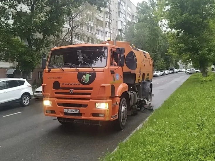 Продолжаются работы по благоустройству