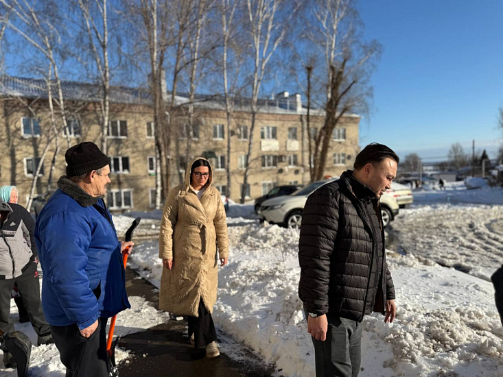 Продолжается выездной контроль должностных лиц по уборке снега и наледи
