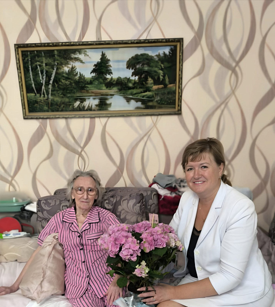 Ветеран педагогики отметила 92-й день рождения