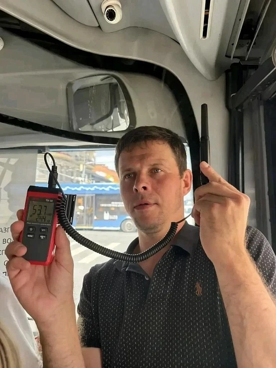 Проведена проверка температуры в салонах автобусов