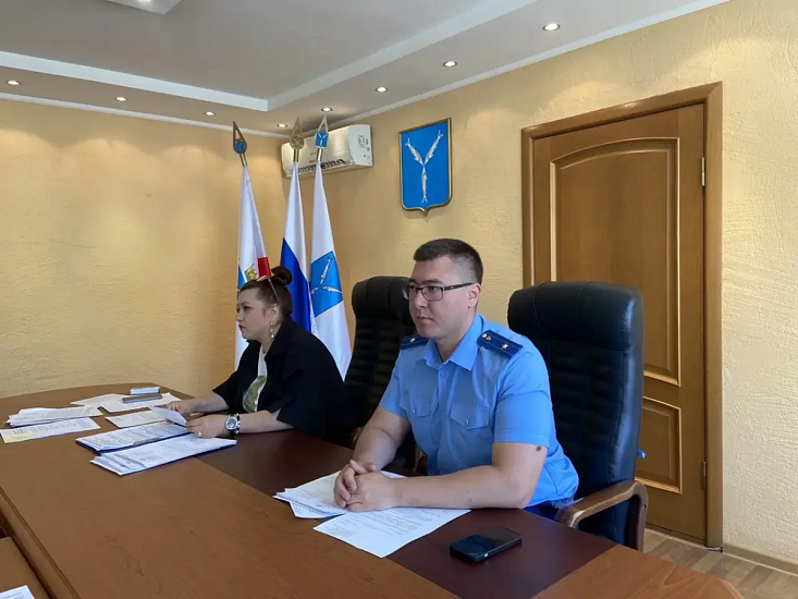 В департаменте Гагаринского района прошло заседание комиссии по делам несовершеннолетних