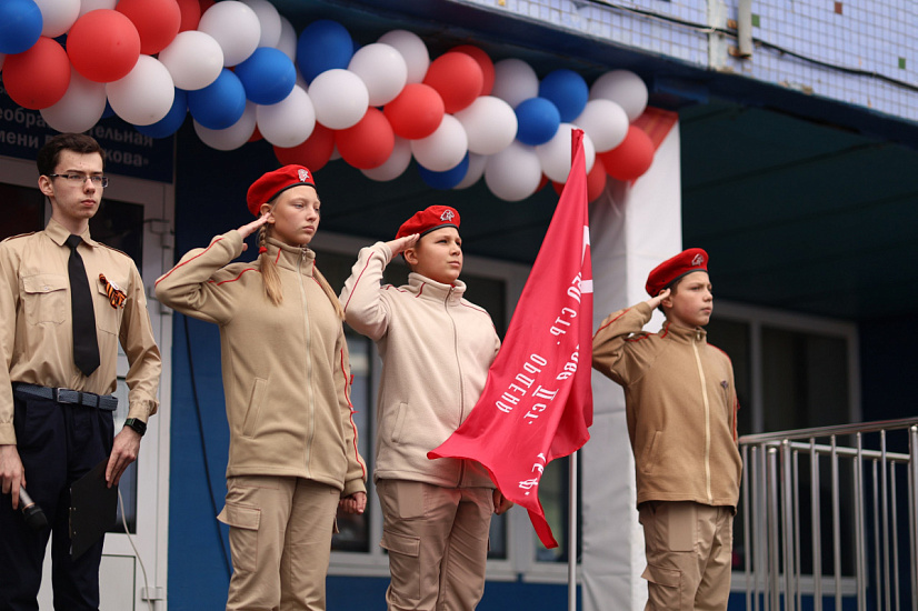 Школе № 51 торжественно присвоили имя легендарного маршала Георгия Константиновича Жукова