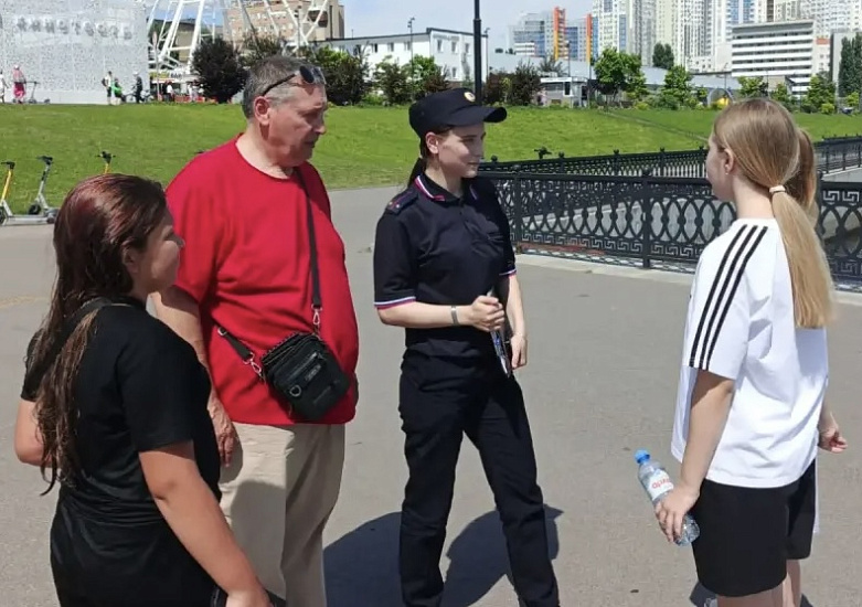 Полицейские провели профилактические беседы с подростками вблизи водоемов