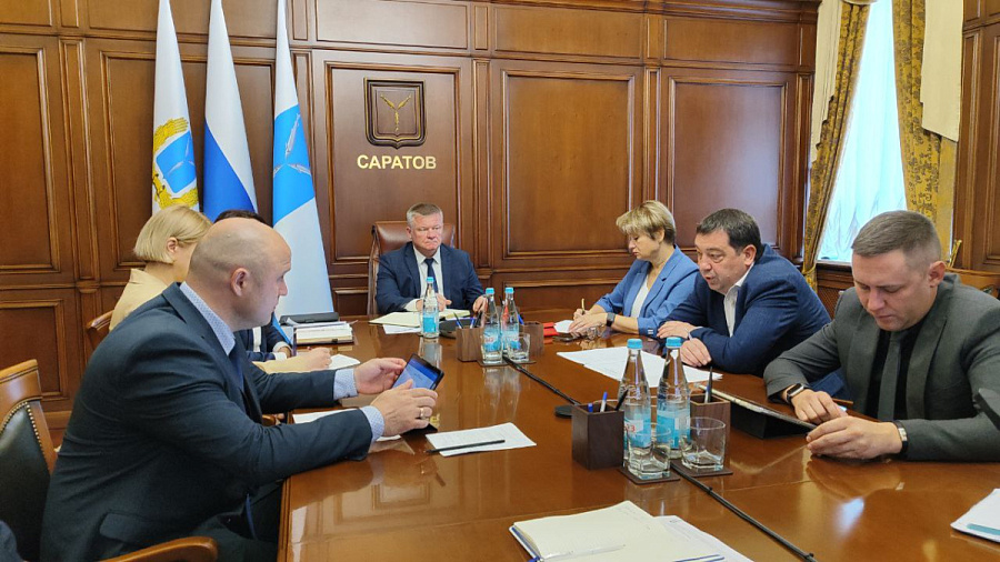 Глава города Михаил Исаев провел утреннее совещание с заместителями и руководителями структурных подразделений 