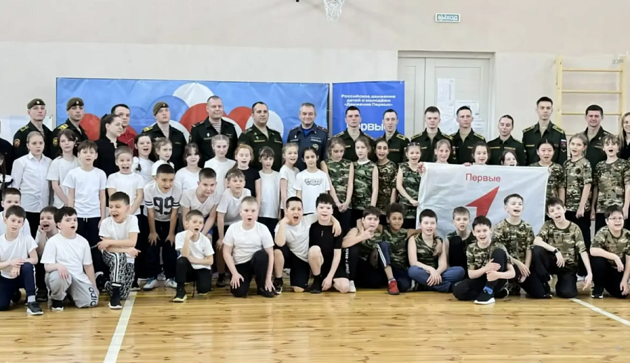 Во Фрунзенском районе завершился муниципальный этап военно-патриотической игры «Зарница 2.0»
