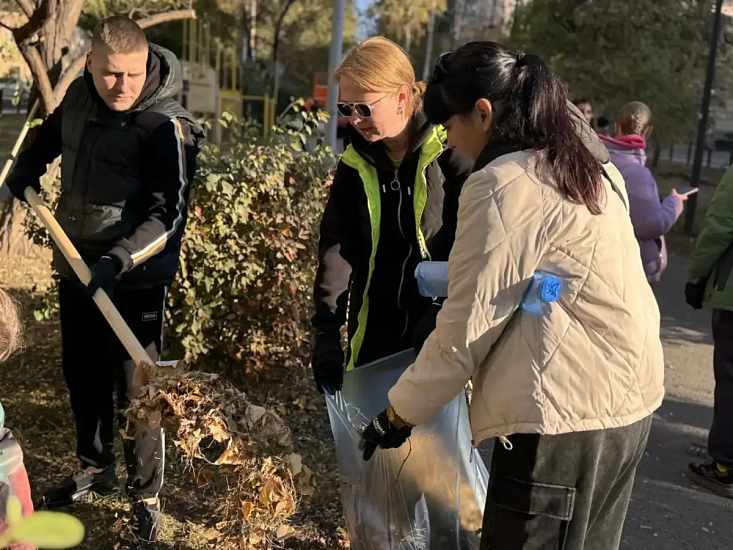 В Саратове прошел субботник 