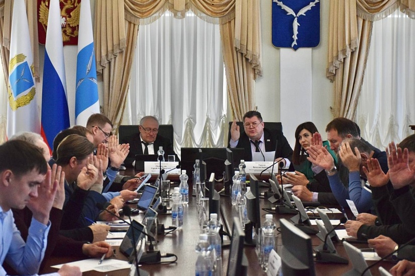 По поручению Губернатора Саратовской области Романа Бусаргина цена за проезд на замещающих автобусных маршрутах №№ 3А, 19А, 46Б, 9А, 9Б, будет составлять 10 рублей за наличный и безналичный расчет