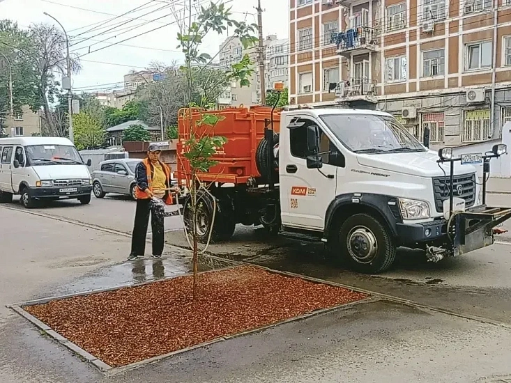 Продолжаются работы по благоустройству