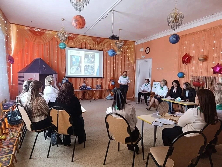 Октябрьский район: космос для малышей