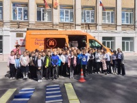 Саратовские полицейские провели очередной урок дорожной грамотности на автогородке