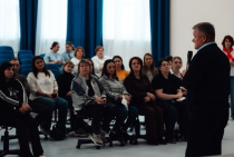 Михаил Исаев: «В Саратове стартовал уникальный образовательный проект — «Лагерь осознанного родительства»»