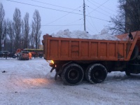 За сутки на территории Заводского района 
убрано и вывезено около 300 кубометров снега