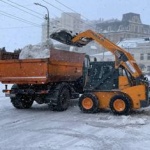 Сегодня в уборке снега задействованы почти 
5,5 тысяч рабочих