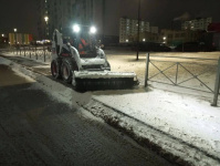 Продолжаются мероприятия по уборке города от снега и наледи 