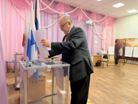 Игорь Молчанов проголосовал на выборах депутатов Государственной Думы