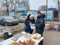 Продолжаются мероприятия по выявлению 
и пресечению фактов незаконной торговли