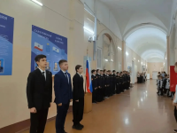 Понедельник в школах Октябрьского района вновь начался с «Разговоров о важном»