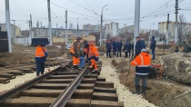 Исполняющий полномочия главы города ознакомился 
с ходом работ по ремонту Заводского трамвайного депо