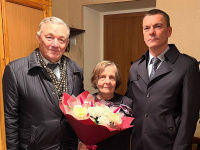 Герой Социалистического Труда Валентина Шляхтина празднует свой юбилей. Герой Социалистического Труда Валентина Шляхтина празднует свой юбилей.