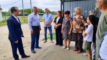Глава города Саратова Михаил Исаев провел выезд в Расловку-1 по обращениям жителей