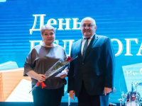 Игорь Молчанов поздравил с профессиональным праздником учителей и ветеранов педагогического труда