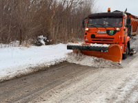 Продолжаются мероприятия по уборке города от снега и наледи Продолжаются мероприятия по уборке города от снега и наледи