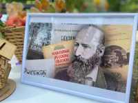 Продолжается реализация проекта «Библиотека под открытым небом» Продолжается реализация проекта «Библиотека под открытым небом»