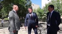 Глава города Саратова Михаил Исаев проверил ход работ на 2-м Станционном проезде