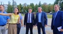 Михаил Исаев: «На площади Кирова запланирована компенсационная высадка деревьев»