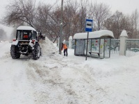 В Заводском районе активно ведется уборка 
территории в связи с выпавшими осадками