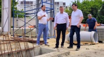 Михаил Исаев: «До конца лета на базе службы благоустройства Октябрьского района появится новый ремонтный бокс»