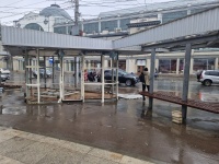 Продолжается демонтаж нестационарного торгового объекта у Крытого рынка