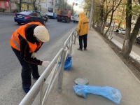 В Кировском районе проводятся мероприятия 
по помывке и ремонту остановочных павильонов