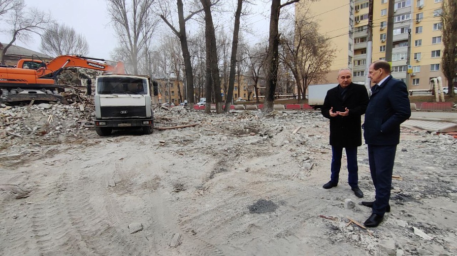 Павел Сурков: «На улице Огородной идет 
снос расселенных аварийных домов, расположенных вдоль трамвайных линий»