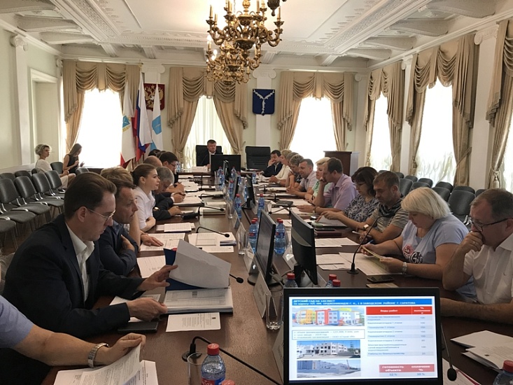 Михаил Исаев: «Не нужно ждать, когда один 
двор сделаем, чтобы перейти к другому!»