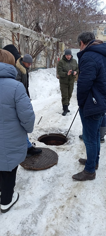 В Ленинском районе состоялось выездное 
совещание по вопросу засора канализационных сетей