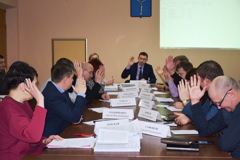 Административная комиссия привлекла 15 
должностных лиц за несоблюдение «дизайн-кода»