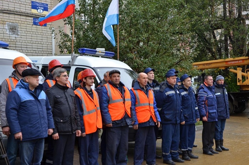 Сегодня в Саратове состоялась противоаварийная 
тренировка по обеспечению бесперебойного тепло-, энерго-, газо- и водоснабжения потребителей