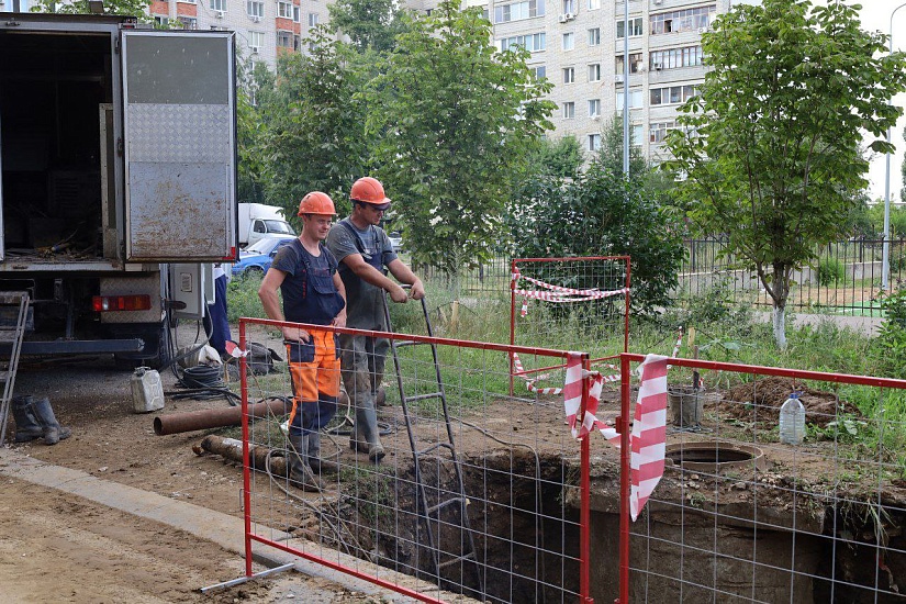 Продолжаются работы на коммуникациях в 
пос. Юбилейный