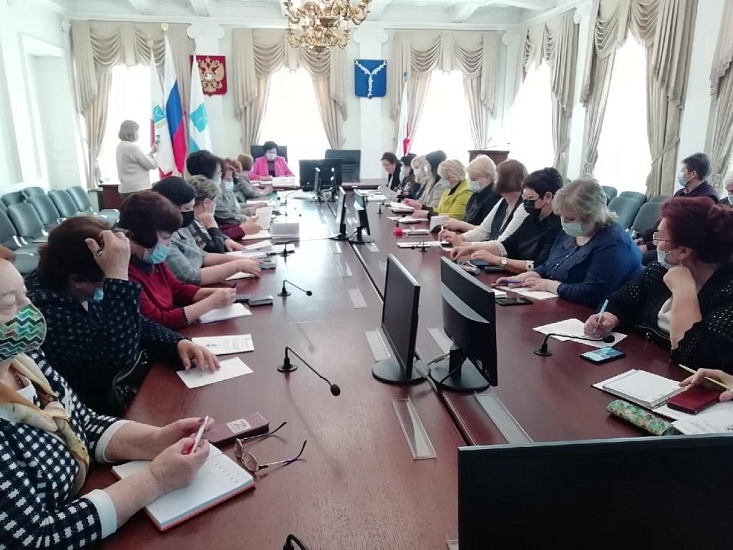 В Саратовском районе состоялось совещание 
с руководителями образовательных учреждений