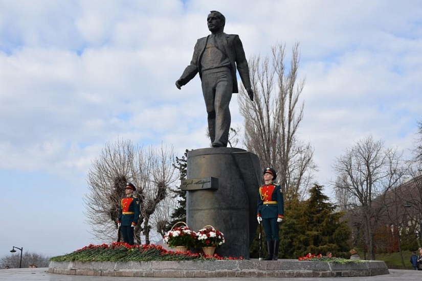 Состоялась церемония возложения цветов, 
посвященная 61-й годовщине полета Юрия Гагарина в космос