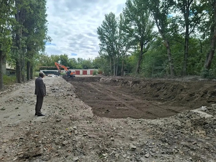 Продолжаются плановые работы по сносу аварийных домов