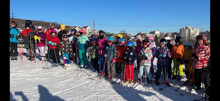 В областном центре состоялись Чемпионат 
и первенство Саратова по горнолыжному спорту