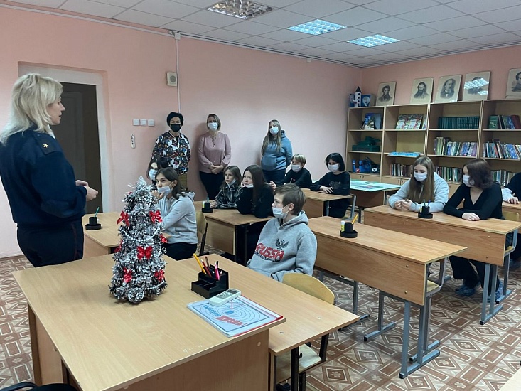 Подростки Заводского района посетили «Центр 
временного содержания несовершеннолетних правонарушителей Главного управления МВД РФ по Саратовской области» с экскурсией