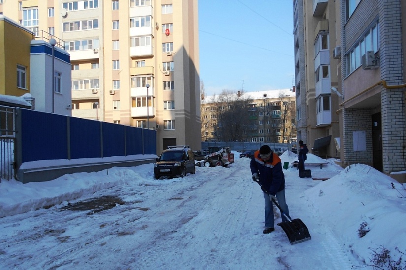 Основные магистрали города продолжат убирать 
и в ночное время