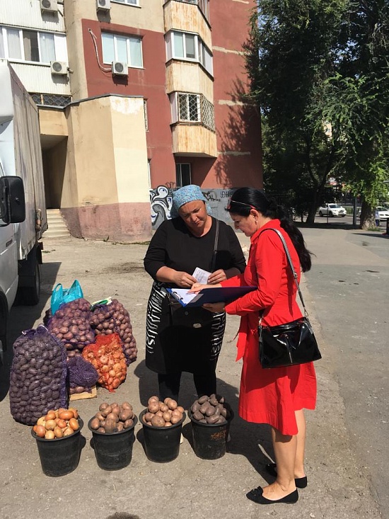 На территории Фрунзенского района продолжаются 
мероприятия по выявлению и пресечению фактов незаконной торговли