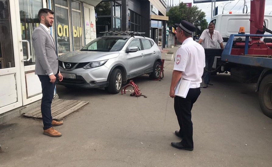 В Кировском районе состоялось мероприятие 
по выявлению нарушений правил парковки 