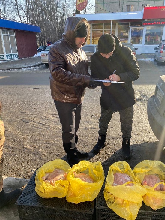 Сотрудники комитета муниципального контроля 
провели выездные мероприятия с целью выявления нарушений в сфере уличной торговли